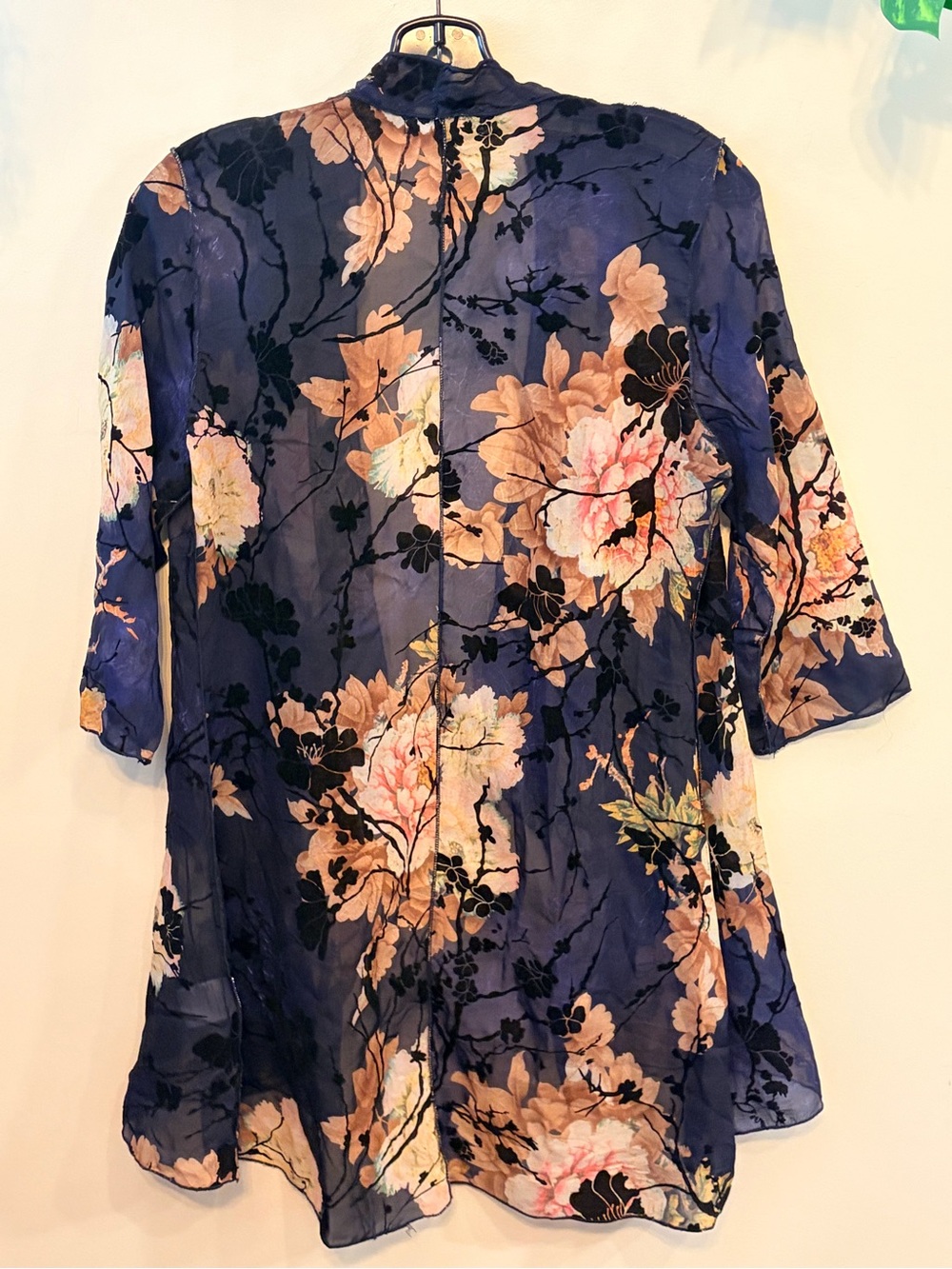 Papillon Velvet Burnout Floral Kimono Cardigan | Navy Bo - Picture 7 of 8